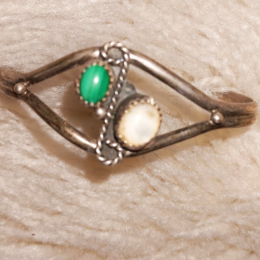 Vintage Navajo Sterling Silver Cuff Bracelet - Malachite & Mother of Pearl
